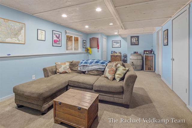 14193 108th Avenue, Grand Haven, MI 49417