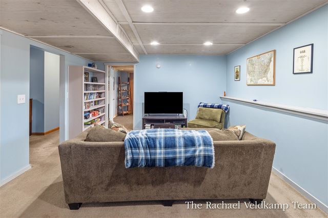 14193 108th Avenue, Grand Haven, MI 49417