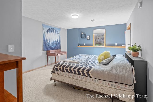 14193 108th Avenue, Grand Haven, MI 49417