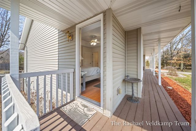 14193 108th Avenue, Grand Haven, MI 49417