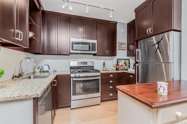 2621 Palisade Avenue 11G, Bronx, NY 10463