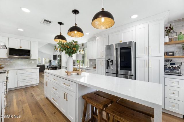 2513 Radford Court, Simi Valley, CA 93063