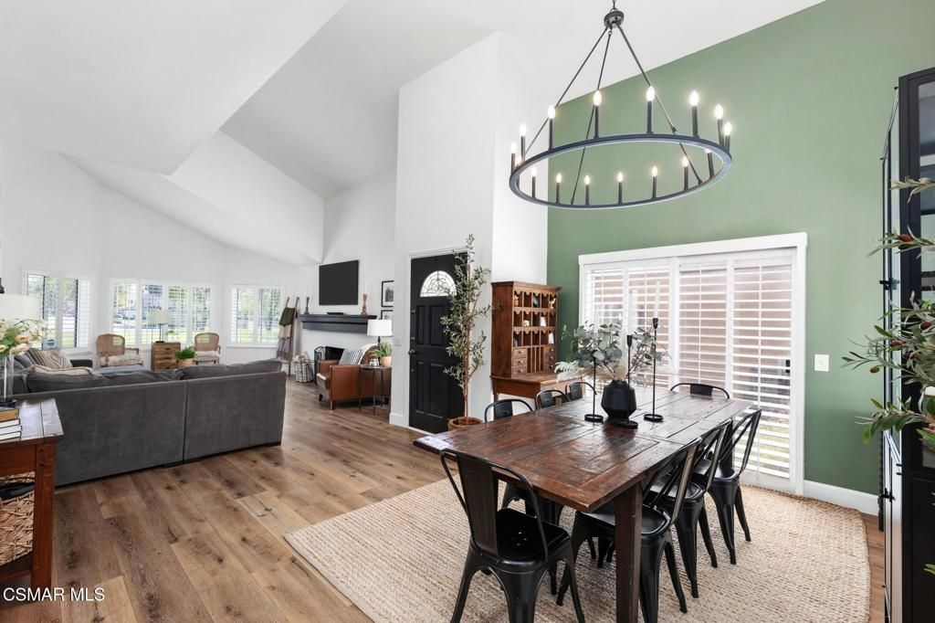 Image 17 of property listing at 2513 Radford Court, Simi Valley, CA 93063