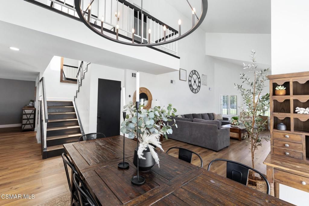 Image 18 of property listing at 2513 Radford Court, Simi Valley, CA 93063