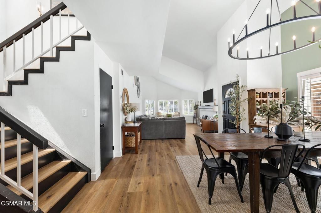 Image 21 of property listing at 2513 Radford Court, Simi Valley, CA 93063