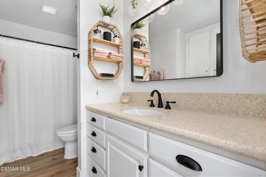 Image 55 of property listing at 2513 Radford Court, Simi Valley, CA 93063