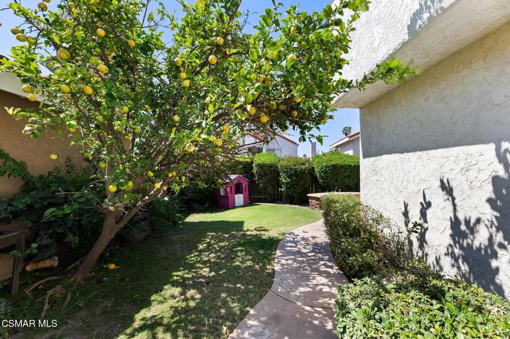 Image 77 of property listing at 2513 Radford Court, Simi Valley, CA 93063