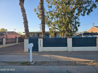 3843 E 32nd Street, Tucson, AZ 85713