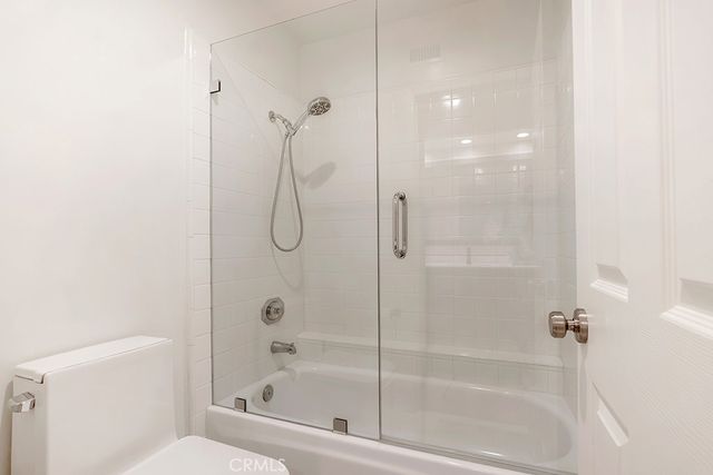 5038 Durant Court, Oak Park, CA 91377