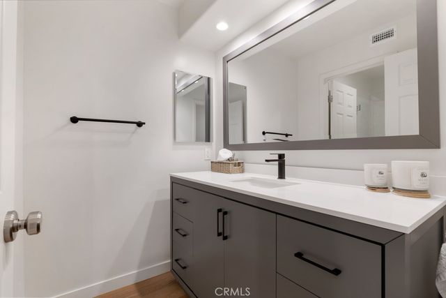 5038 Durant Court, Oak Park, CA 91377
