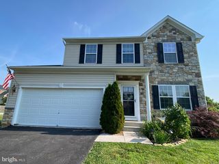 165 KILLIAN LN, Charles Town, WV 25414