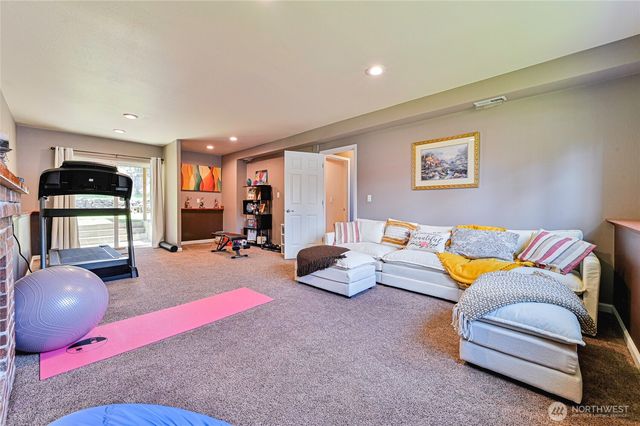 2626 SW 335th Court, Federal Way, WA 98023