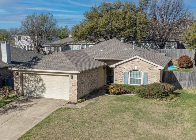 2317 Overlook Lane, Denton, TX 76207