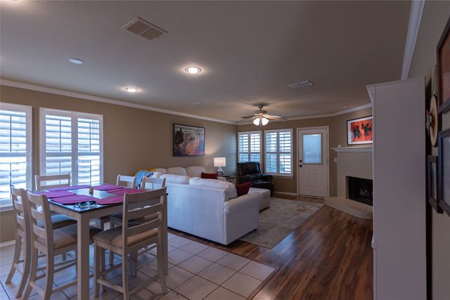 2317 Overlook Lane, Denton, TX 76207