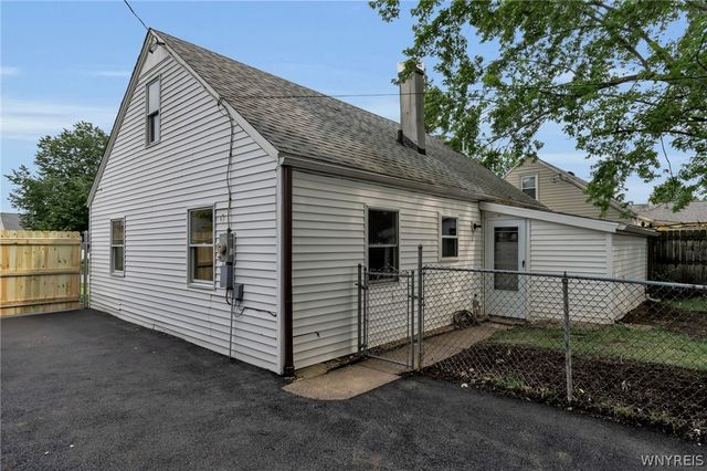558 Loretta Street, Tonawanda, NY 14150