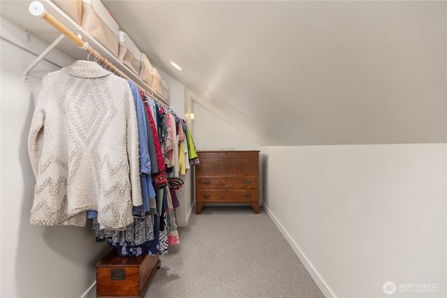 4670 Flying Goat Avenue NE, Bainbridge Island, WA 98110