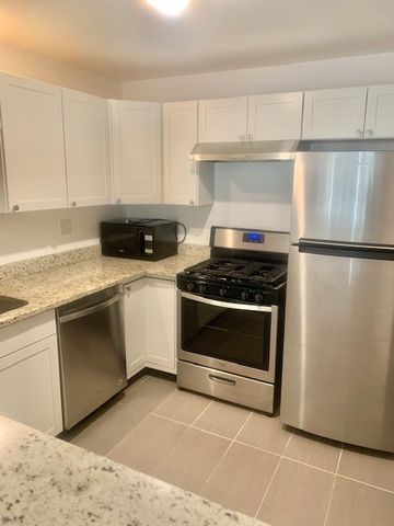 5201 Carriageway Drive 103, Rolling Meadows, IL 60008