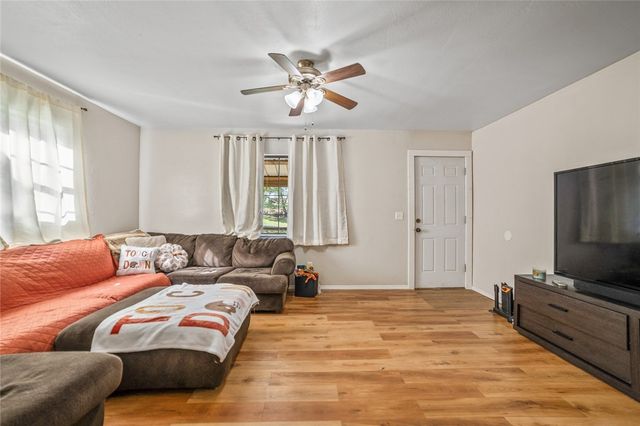 1504 State Highway 90, Jane, MO 64856