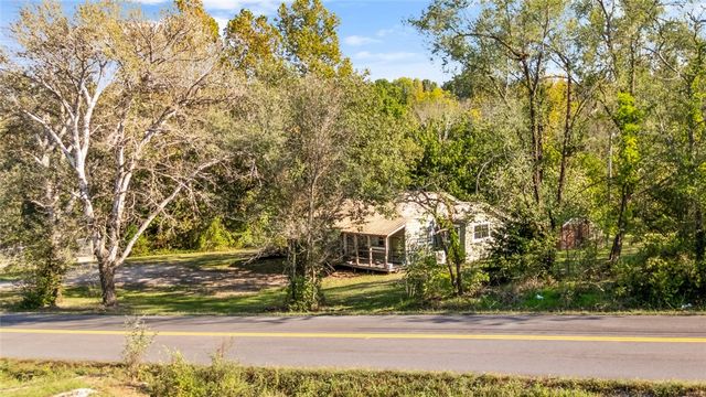 1504 State Highway 90, Jane, MO 64856