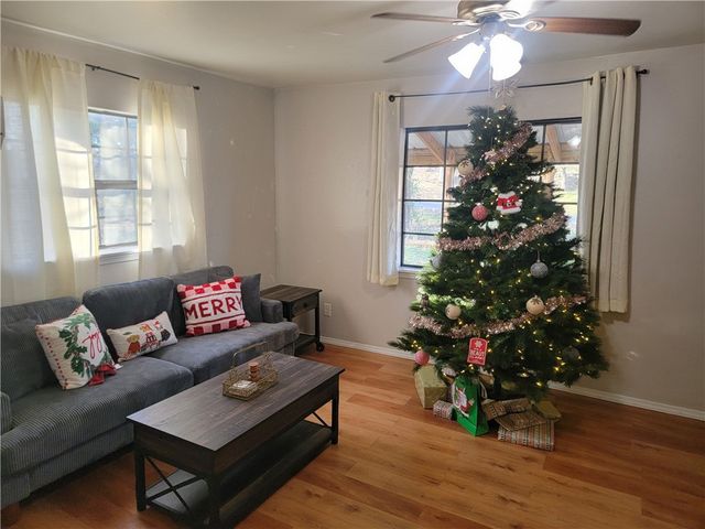 1504 State Highway 90, Jane, MO 64856