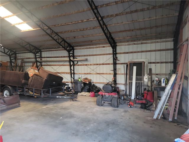 1504 State Highway 90, Jane, MO 64856