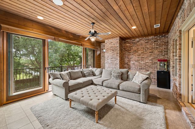 6804 Whittier Lane, Colleyville, TX 76034