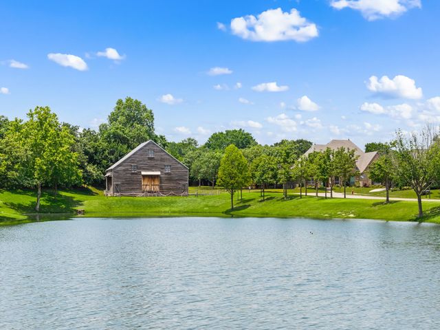 6804 Whittier Lane, Colleyville, TX 76034