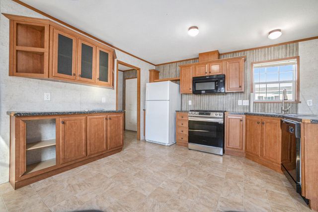 1391 Shadowridge Drive, Wayland City, MI 49348