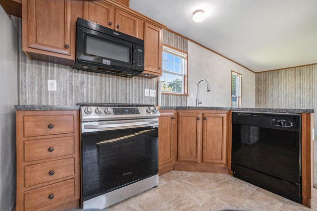 1391 Shadowridge Drive, Wayland City, MI 49348