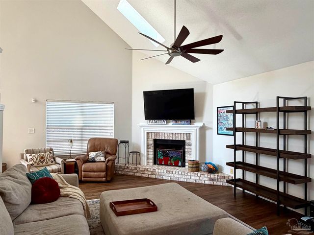 3110 Leesburg Sq, Pensacola, FL 32504