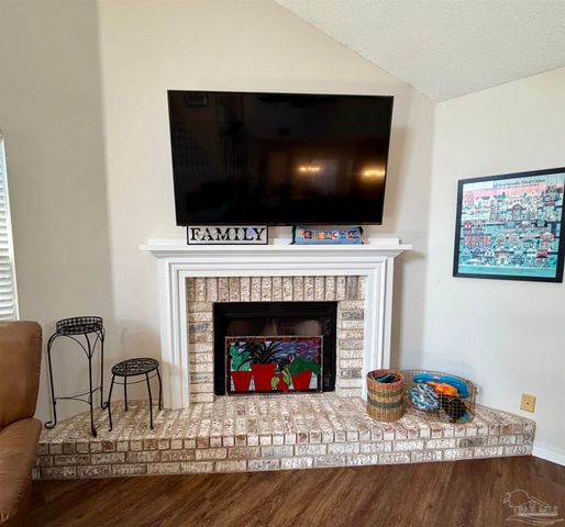 3110 Leesburg Sq, Pensacola, FL 32504