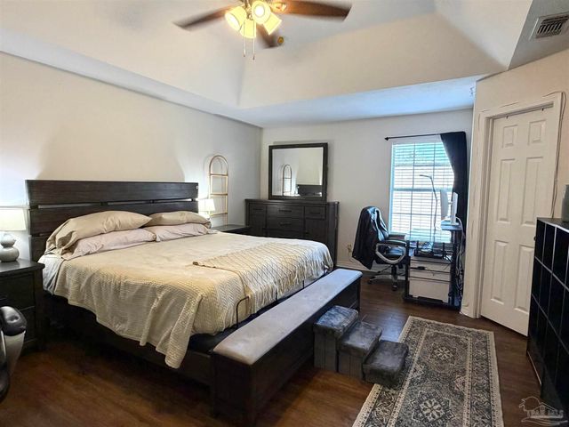 3110 Leesburg Sq, Pensacola, FL 32504