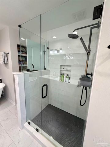 3110 Leesburg Sq, Pensacola, FL 32504