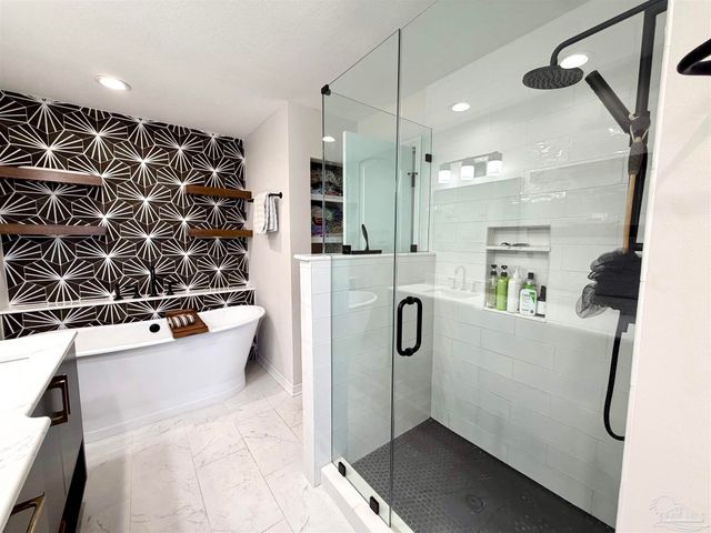 3110 Leesburg Sq, Pensacola, FL 32504