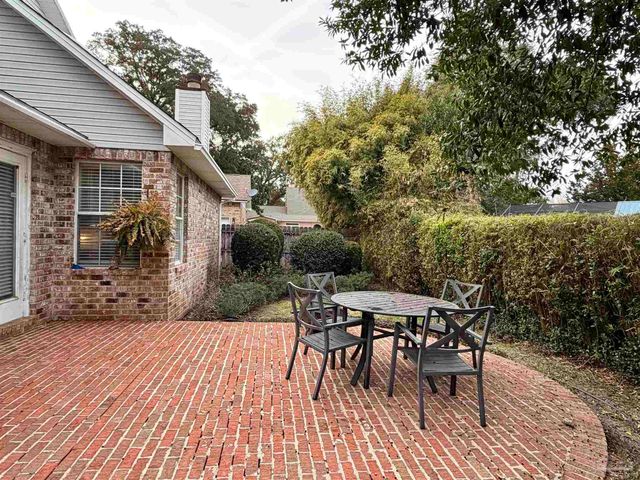 3110 Leesburg Sq, Pensacola, FL 32504