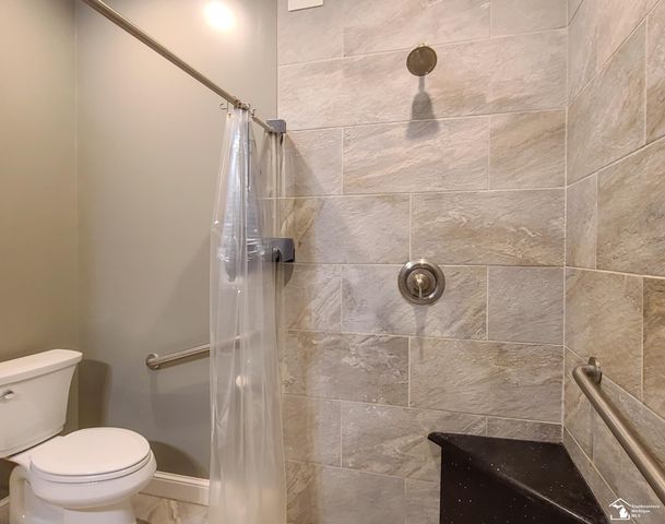 1827 Newport Road, Ash Twp, MI 48166