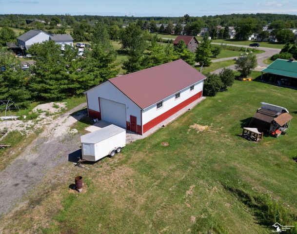 1827 Newport Road, Ash Twp, MI 48166