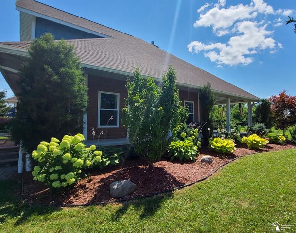1827 Newport Road, Ash Twp, MI 48166