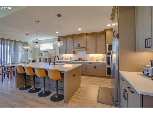 1016 N 44TH Pl, Ridgefield, WA 98642