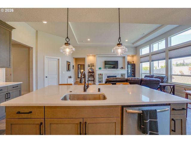 1016 N 44TH Pl, Ridgefield, WA 98642