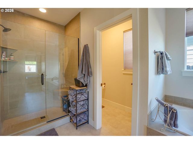 1016 N 44TH Pl, Ridgefield, WA 98642