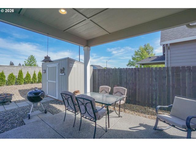 1016 N 44TH Pl, Ridgefield, WA 98642
