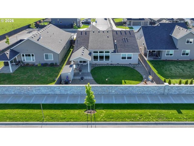 1016 N 44TH Pl, Ridgefield, WA 98642