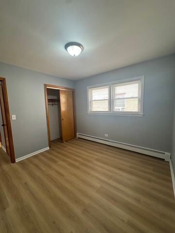 5452 N Central Avenue 1, Chicago, IL 60630