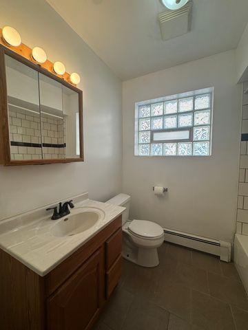 5452 N Central Avenue 1, Chicago, IL 60630