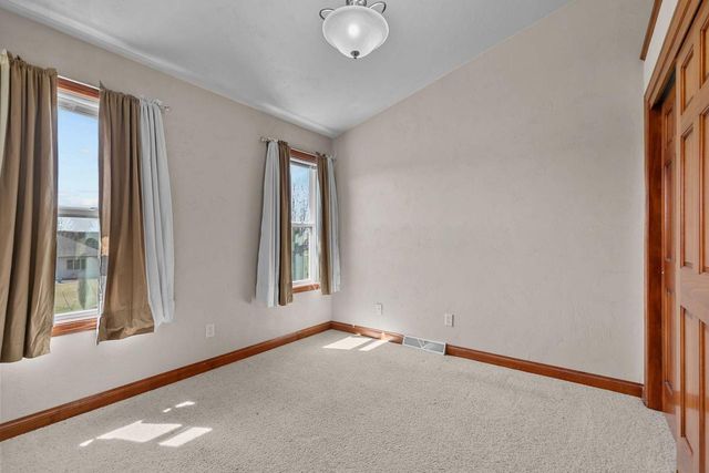 1290 Pemmican COURT, Neenah, WI 54956