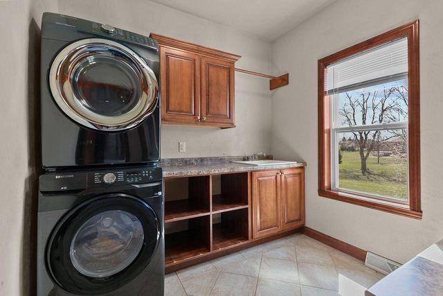 1290 Pemmican COURT, Neenah, WI 54956