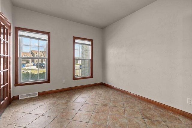 1290 Pemmican COURT, Neenah, WI 54956