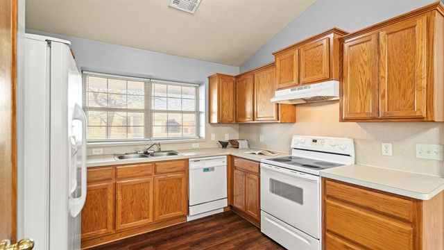 10636 NW 34th Terrace, Yukon, OK 73099