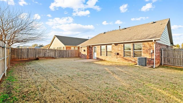10636 NW 34th Terrace, Yukon, OK 73099